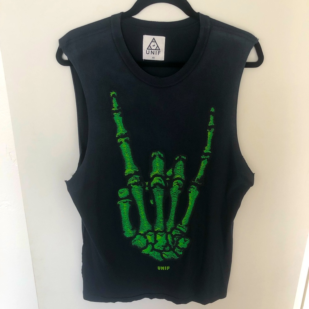 UNIF Skeleton Hand Graphic Tank